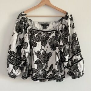 Tahari Linen Blouse Black White Floral Balloon Sleeve Square Neck Size M Beach